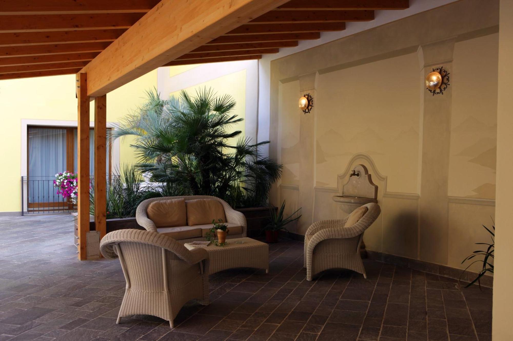 Agriturismo Il Barone Moniga del Garda Εξωτερικό φωτογραφία
